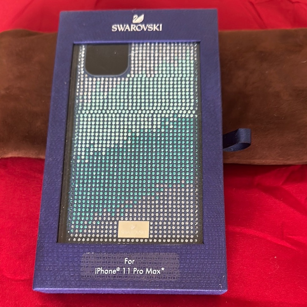 Swarovski Silver Crystal Phone Case Luxurious Protective Accessory